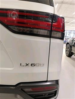 لكزس LX